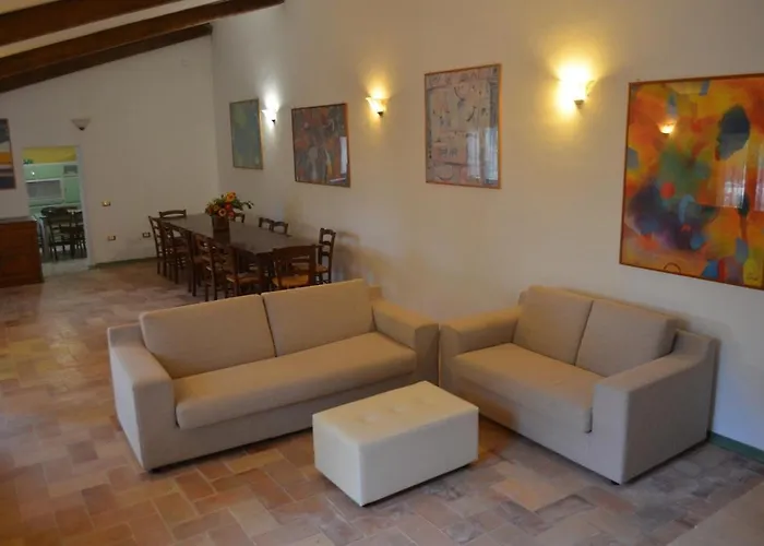 Σπίτι διακοπών Urbania, Arte E Natura Urbania